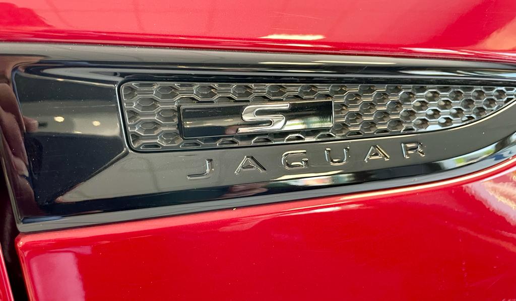 JaguarE-peace 240 diesel_dett2_26 maggio